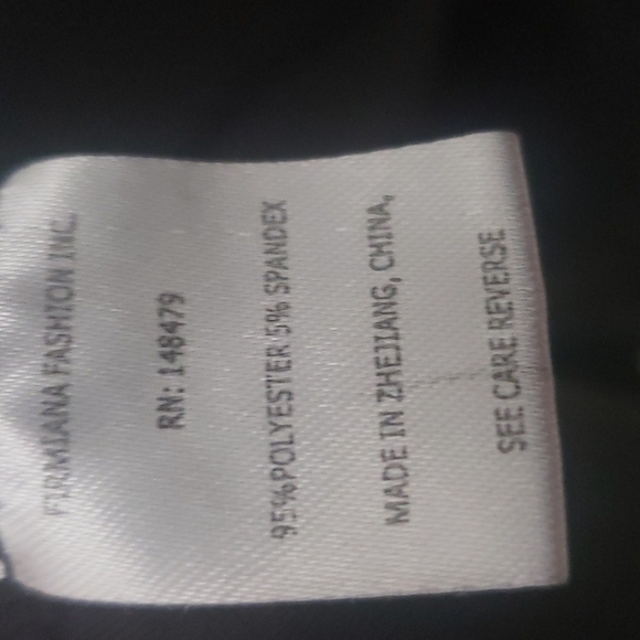 Lily by Firmiana top women’s size medium black blouse 5% spandex 95% polyester - Picture 9 of 12